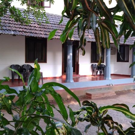 Bed and Breakfast Perch Next Door Kannur Exteriér fotografie