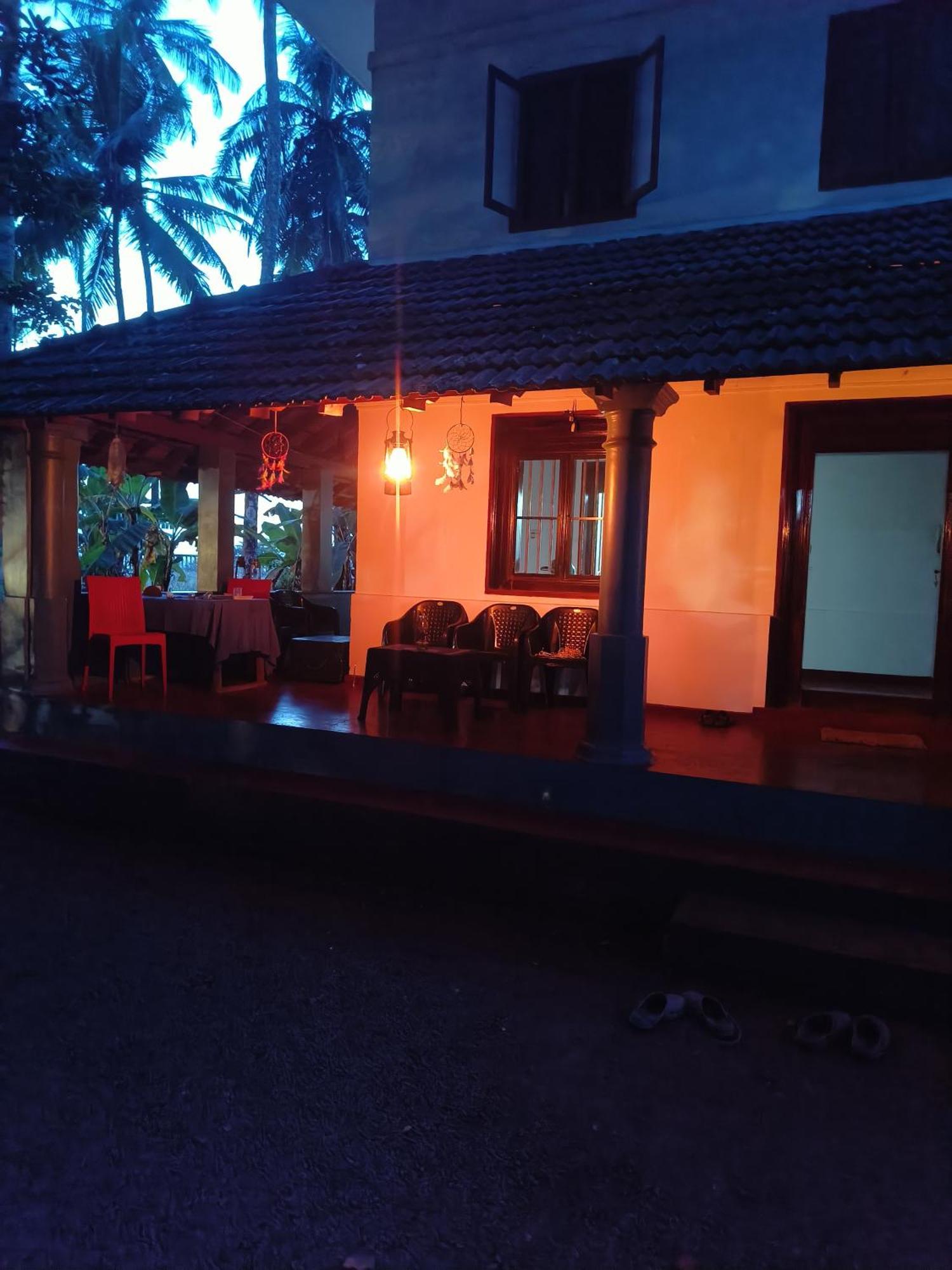 Bed and Breakfast Perch Next Door Kannur Exteriér fotografie